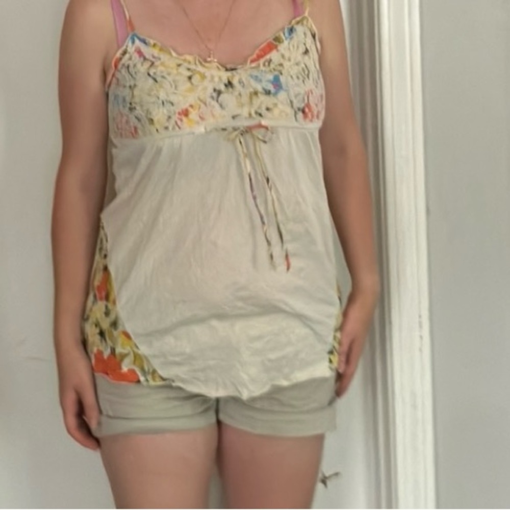 EUC Language Los Angeles Floral Lace Trim Cream Camisole Size Small - Picture 8 of 10